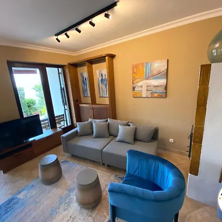 Arttrend Luxury Villa *