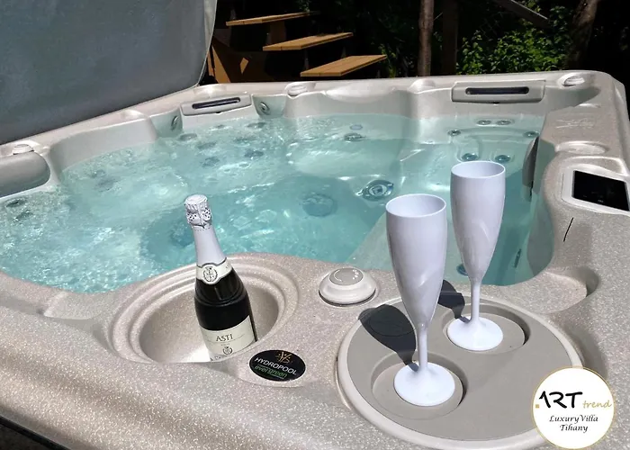 Arttrend Luxury ティハニ