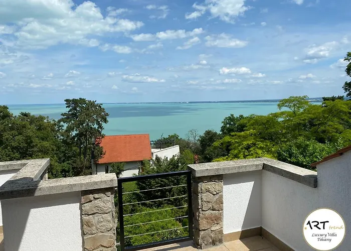 Arttrend Luxury * ティハニ