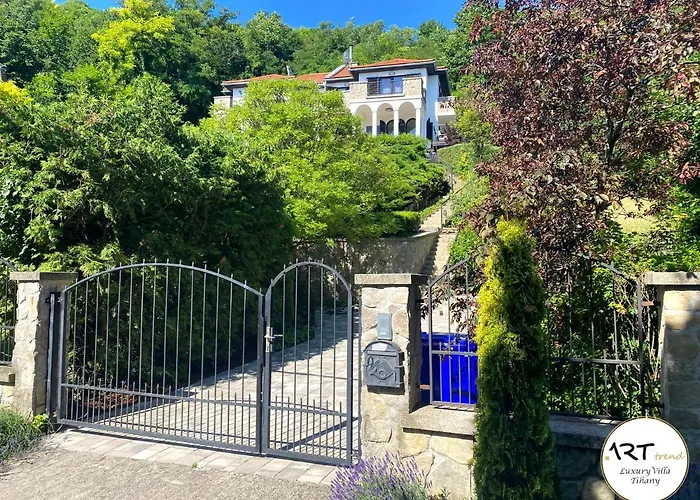 ヴィラ Arttrend Luxury