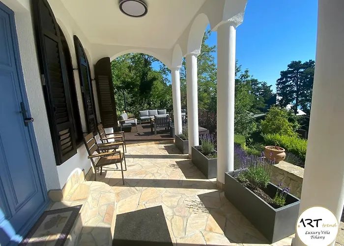 Arttrend Luxury ヴィラ ティハニ