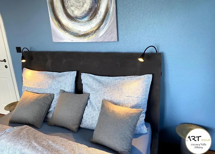 Arttrend Luxury * ティハニ